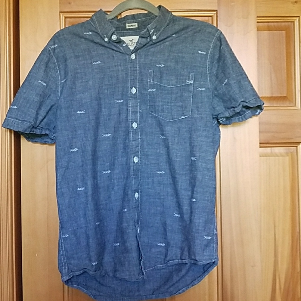 Short sleeve button up shirt